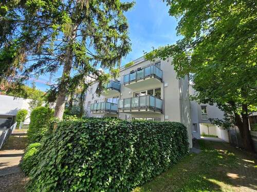 Hausansicht - -- Tolle Lage -- Wunderschöne 2 Zimmer Wohnung mit Terrasse und Gartenanteil in Goho --