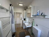 Bad mit Dusche - 