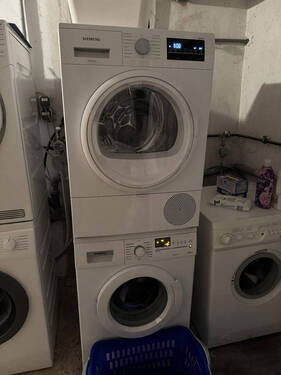 Waschmaschine und Trockner - 