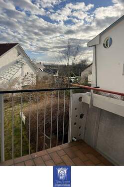 Balkonblick - Etagenwohnung mit 47,30 m&sup2; in Dresden zur Miete