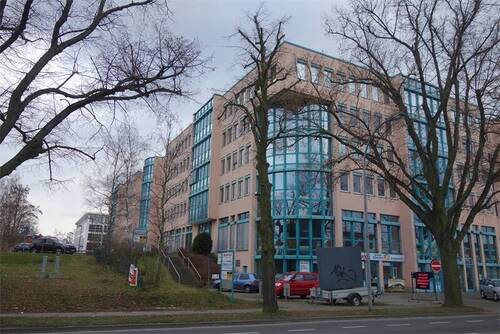 Eck Front - 5 Zimmer Büro in Teltow