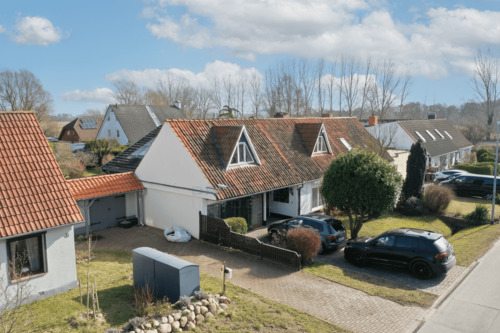 Außenansicht - 5 Zimmer Doppelhaushälfte in Rostock