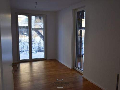 Büro - Gästezimmer - Etagenwohnung mit 100,00 m&sup2; in Kirchheim unter Teck zur Miete