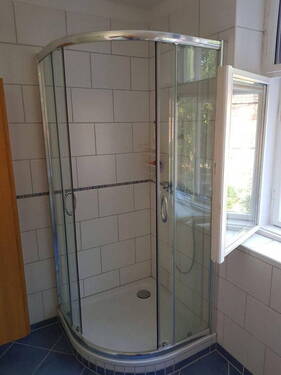 Badezimmer im 1. OG - 