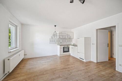 Küche / Wohnbereich - 1 Zimmer Einfamilienhaus zum Kaufen in Leipzig