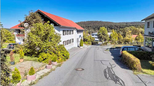 Spiegelau 4 Aussenansicht - Wohn- und Geschäftshaus im Naturpark Bayerischer Wald - keine Käuferprovision