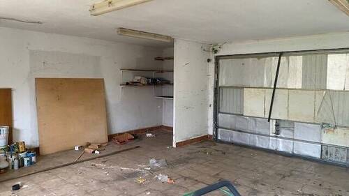 Garage - 