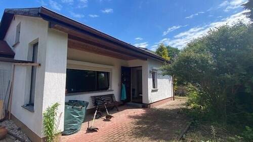 Hausansicht - 2 Zimmer Bungalow zum Kaufen in Leipzig