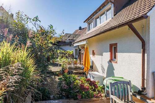 Die Ostterrasse - 9 Zimmer Mehrfamilienhaus, Wohnhaus in Freiburg