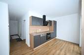 Neue Einbauküche - 2 Zimmer Etagenwohnung zur Miete in Seubersdorf