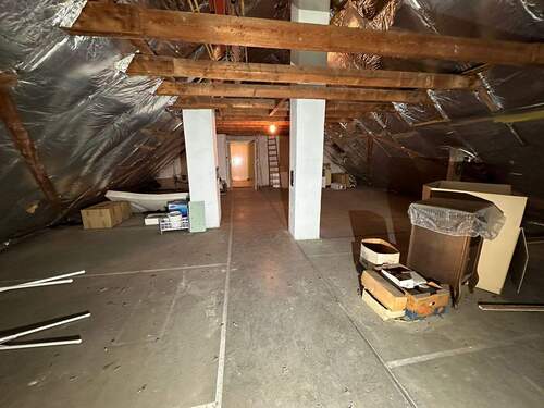 IMG_7632.JPG - 7 Zimmer Etagenwohnung in Schweinfurt