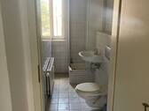 Duschbad : WC I. OG rechts (Whg. 1 - vorne) - 