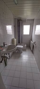 Bad 2 Vier Zi Wohng - 