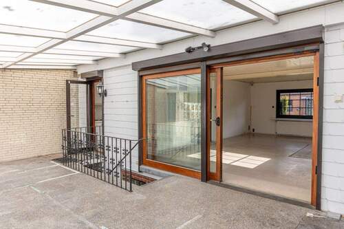 Wintergarten samt Kellerabgang - 