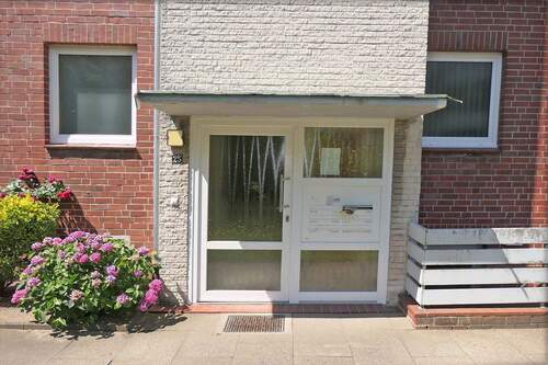 hauseingang.jpg - 2 Zimmer Etagenwohnung zur Miete in Stade