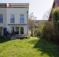 Gepflegtes Reihenendhaus mit Garage - sofort los wohnen - Berlin Spandau