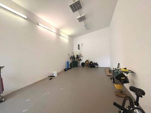 Halle 1 - Halle zur Miete in Andernach