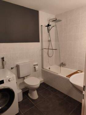 Vollbad mit WM-Stellplatz - 