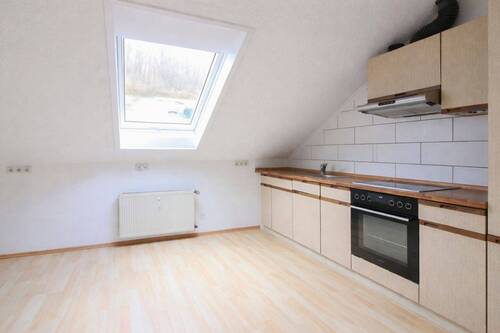 DG - Küchenzeile mit Ausblick - 1 Zimmer Mehrfamilienhaus, Wohnhaus in Flörsbachtal
