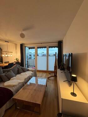 Wohnzimmer - 3 Zimmer Etagenwohnung zur Miete in Schweinfurt