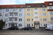 Straßenzug - Schöne 2-Zimmer-Wohnung im beliebten Jahnschulviertel in ruhiger Wohnlage (Dachgeschoss)