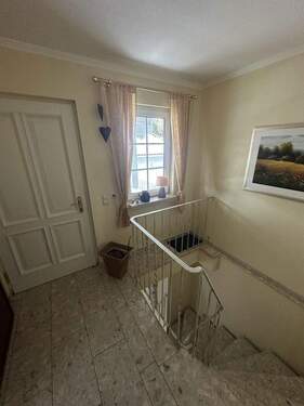 Hausflur - Mehrfamilienhaus, Wohnhaus mit 230,00 m&sup2; in Volkmarsen zum Kaufen