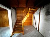 8. Treppe EG zu OG.jpg - 