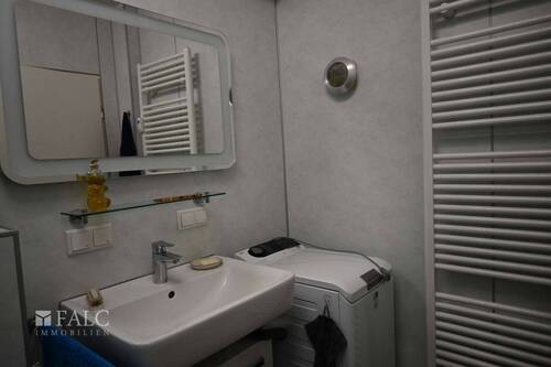 Badezimmer mit Armatur - 