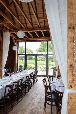 event-scheune-3-800 - Schön gelegener Landgasthof mit Event-Scheune und Top Umsatz in Mittelhessen in der Region Giessen