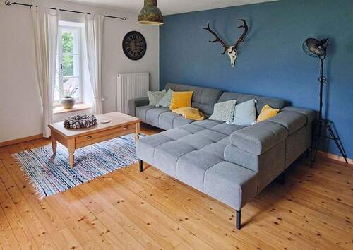 lichtdurchfluteter Wohnbereich mit traditionellem Charme - Einfamilienhaus mit 299,30 m&sup2; in Schneizlreuth zum Kaufen