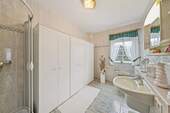 Badezimmer Erdgeschoss - 