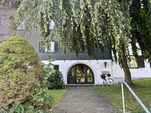 Hauseingang - 3 Zimmer Etagenwohnung zum Kaufen in Murnau am Staffelsee