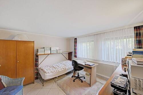 Schlafzimmer UG - 
