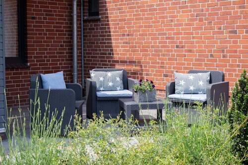 Terrasse Ost Whg EG Haus links - 