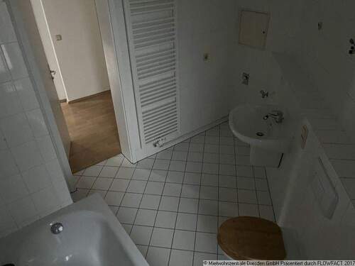 Bad - Tolle 3-Raumwohnung mit Wohnküche in Striesen !!! - 