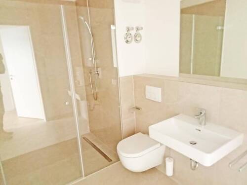 Badezimmer - Etagenwohnung mit 31,70 m&sup2; in Nürnberg zur Miete