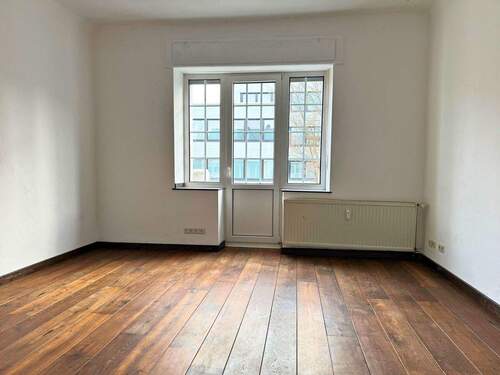 Kinderzimmer (mit Balkon)) - 