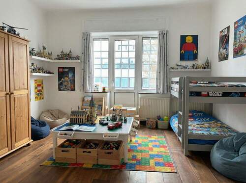 Kinderzimmer (Staged) - 
