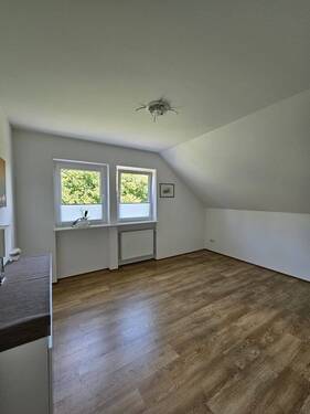 3ac40de0-ae3c-409f-a691-606a23844a7f.JPG - 5 Zimmer Etagenwohnung zur Miete in Bitburg