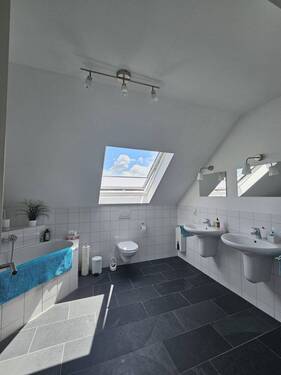 6d0afa38-a2ed-473f-958a-611ce7c53639.JPG - 5 Zimmer Etagenwohnung in Bitburg