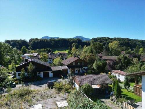 Bild 1 - Großweil: Ein Traum für Familien - sonniges Baugrundstück für Ihre Doppelhaushälfte