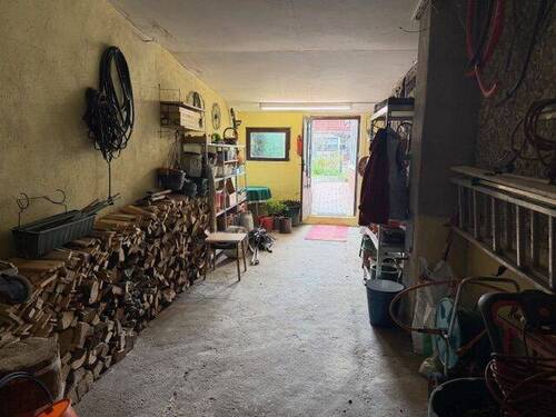Garage - 