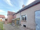 Hofansicht mit Nebengelass - 