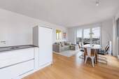 Offener Wohn-/Essbereich - 3 Zimmer Etagenwohnung zum Kaufen in München