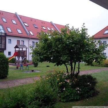 Wohnanlage - BEZUGSFREIE 2 ZIMMERWOHNUNG MIT LOGGIA + EIGENEM KFZ-STELLPLATZ IN DER TIEFGARAGE