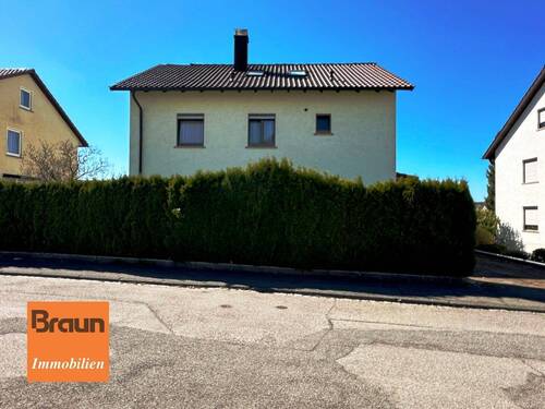 2-3-Fam.-Wohnhaus, VS-S - 8 Zimmer Mehrfamilienhaus, Wohnhaus in Villingen-Schwenningen