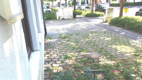KFZ-Stellplatz - 