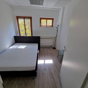Kleineres Schlafzimmer - 3 Zimmer Etagenwohnung zum Kaufen in Ulm