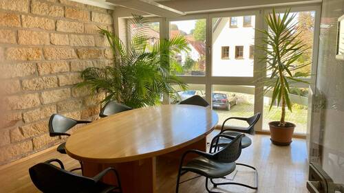 Derzeit Besprechungszimmer - Etagenwohnung mit 170,00 m² in Heidenau zum Kaufen