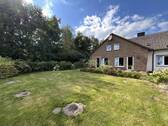 Bild 1 - Wohnglück im Grünen, mit Bick ins Weite! Zweifamilienhaus mit ca. 4.900 m² Grundstück in Rheine